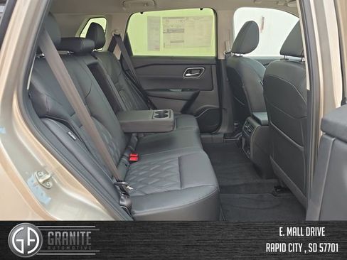 New 2026 Nissan Rogue Platinum w/ Platinum Premium Package AWD/4WD image 37