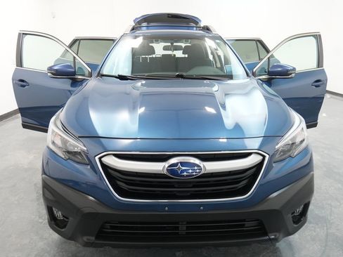 Used 2022 Subaru Outback Premium image 28