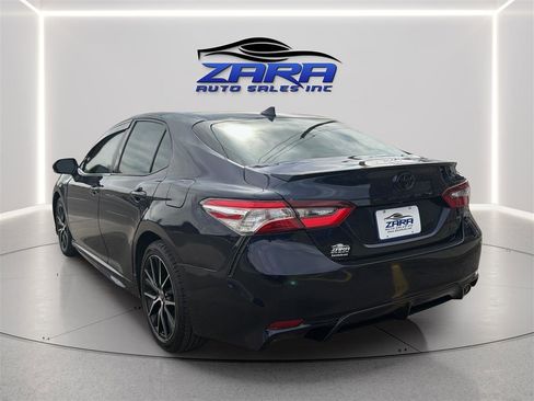 Used 2021 Toyota Camry SE w/ Cold Weather Package AWD/4WD image 5