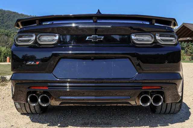 Used 2019 Chevrolet Camaro ZL1 w/ LPO, ZL1 Protection Package RWD image 6