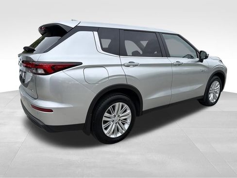 Used 2025 Mitsubishi Outlander ES AWD/4WD image 7