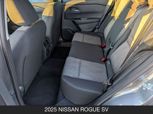 Certified 2025 Nissan Rogue SV image 15