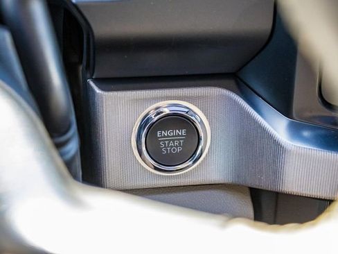 Used 2025 Ford F350 Platinum w/ Platinum Plus Package image 35