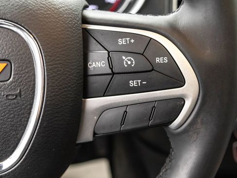 Used 2015 Dodge Charger SXT image 22