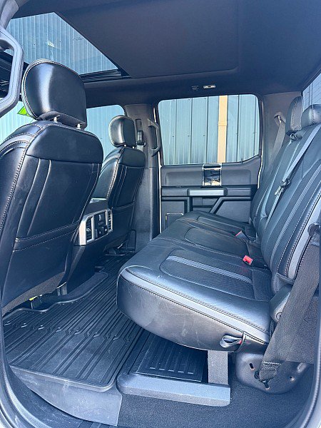Used 2021 Ford F350 Platinum w/ Tremor Off-Road Package AWD/4WD image 9
