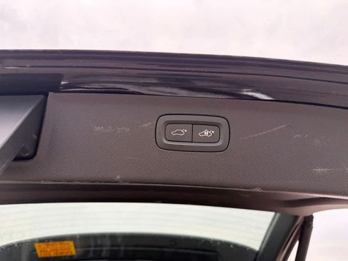 Used 2024 Volvo XC90 B6 Plus w/ Protection Package Premier AWD/4WD image 15