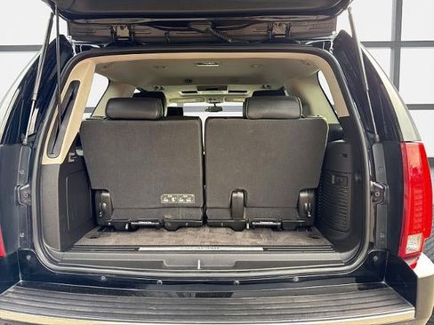 Used 2012 Cadillac Escalade Platinum image 12