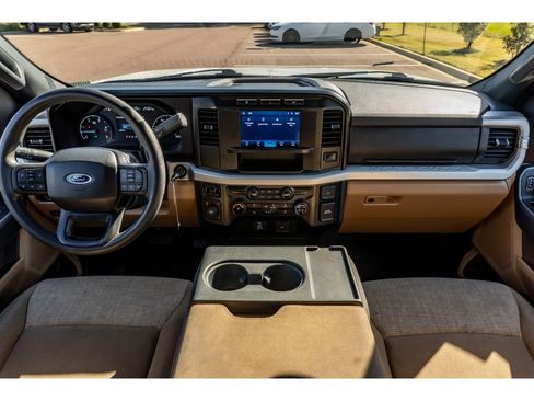 Used 2024 Ford F250 XLT image 17