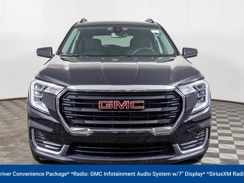 Used 2023 GMC Terrain SLE w/ Driver Convenience Package FWD image 13