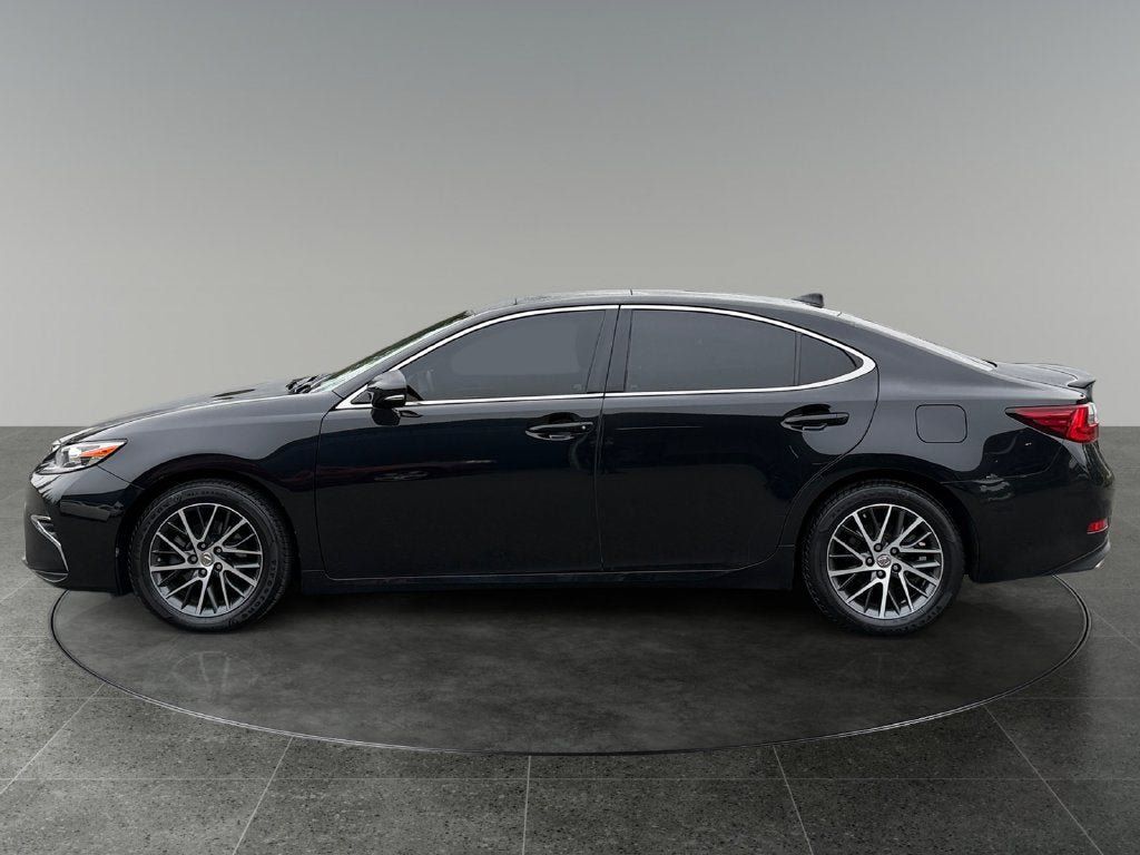 Used 2016 Lexus ES 350 w/ Navigation System Package FWD image 6