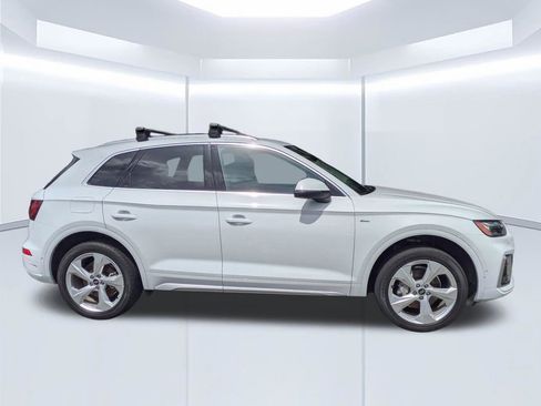 Used 2023 Audi Q5 2.0T Prestige w/ Prestige Package AWD/4WD image 3