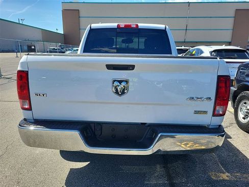 Used 2017 RAM 1500 Classic SLT AWD/4WD image 5