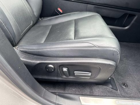 Used 2021 Lexus RX 350L FWD w/ Premium Package image 12