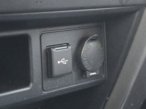 Used 2022 Toyota 4Runner SR5 Premium image 15