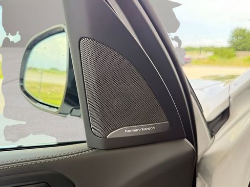 Used 2026 BMW X7 xDrive40i w/ M Sport Package image 22