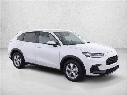 Certified 2023 Honda HR-V LX image 3