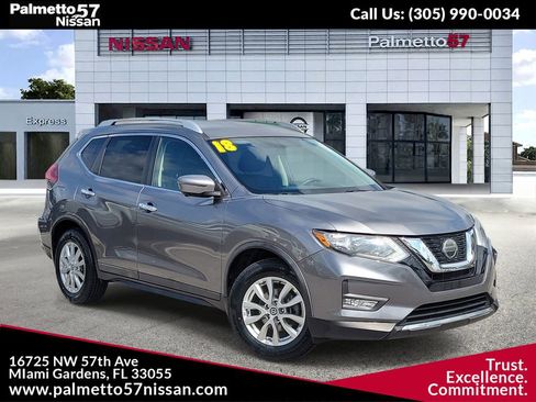 Used 2018 Nissan Rogue SV w/ Premium Package FWD image 1