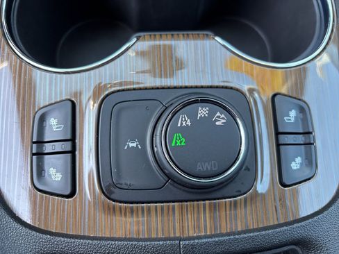 Used 2023 GMC Acadia SLE w/ Driver Convenience Package AWD/4WD image 30
