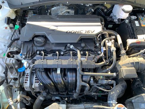 Used 2025 Hyundai Kona SEL image 32