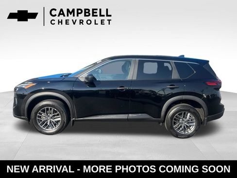 Used 2025 Nissan Rogue S AWD/4WD image 2