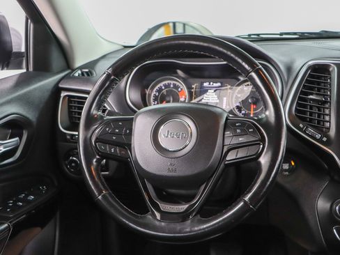 Used 2021 Jeep Cherokee Latitude Plus image 12