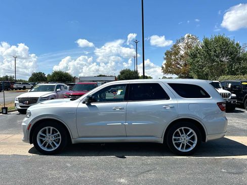 Used 2024 Dodge Durango R/T RWD image 12
