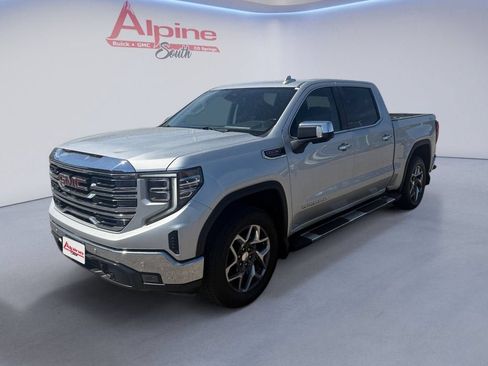 Used 2022 GMC Sierra 1500 SLT w/ SLT Premium Plus Package AWD/4WD image 1