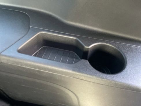 Used 2025 Chevrolet Suburban Z71 image 50