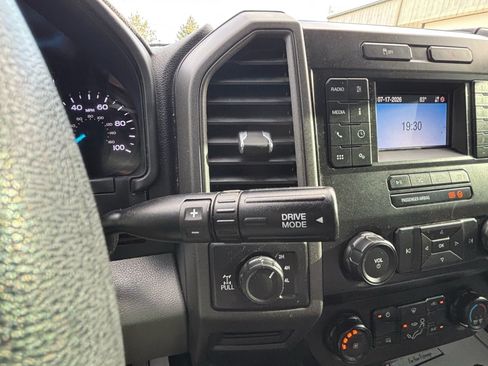 Used 2022 Ford F250 XL w/ Power Equipment Group AWD/4WD image 24