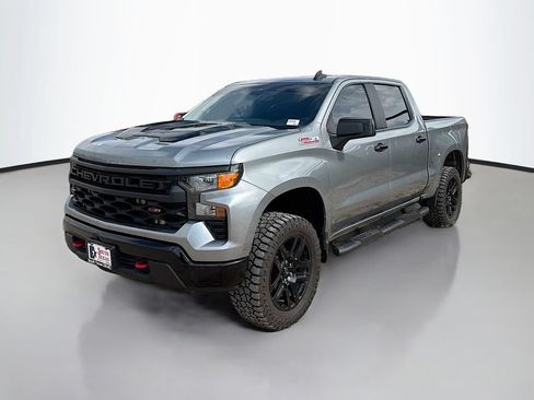 Used 2024 Chevrolet Silverado 1500 Custom Trail Boss AWD/4WD image 3