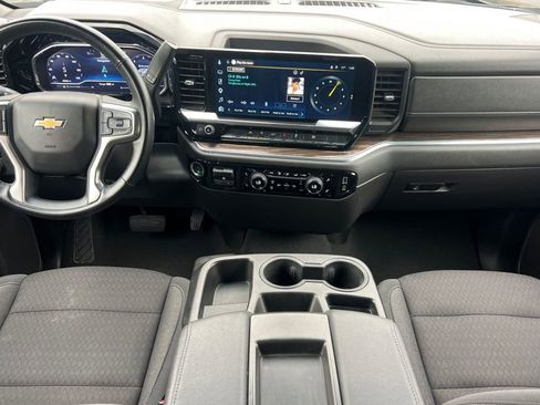 Used 2025 Chevrolet Silverado 1500 LT image 21