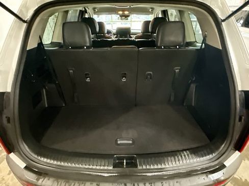 Used 2020 Kia Telluride LX image 24