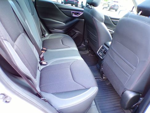 Used 2023 Subaru Forester Premium AWD/4WD image 8