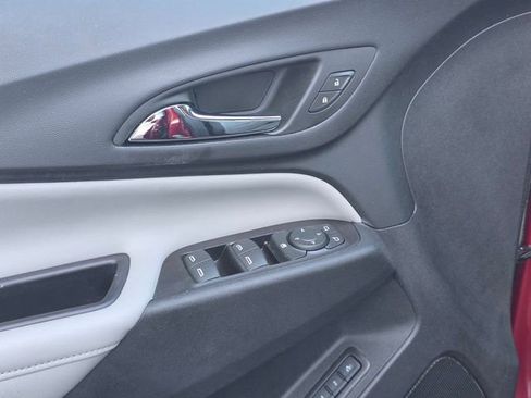 Used 2019 Chevrolet Equinox Premier image 11