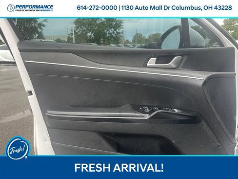 Used 2022 Kia K5 LX FWD image 14