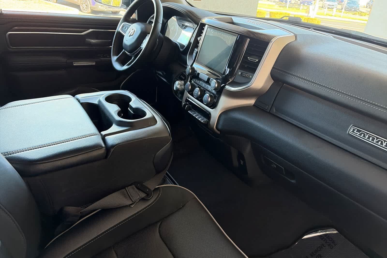 Used 2019 RAM 1500 Laramie AWD/4WD image 16