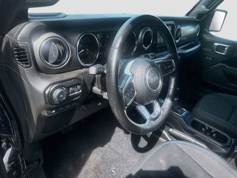 Certified 2022 Jeep Wrangler Unlimited Rubicon 4xe w/ Cold Weather Group AWD/4WD image 10