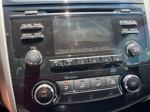 Used 2015 Nissan Altima 2.5 S w/ Special Edition Package FWD image 20