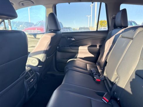 Used 2022 Honda Pilot Black Edition image 12