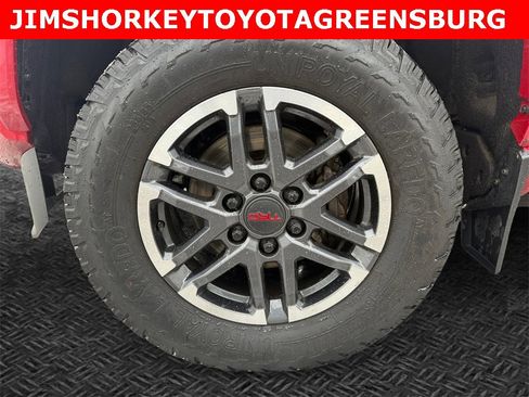 Used 2024 Toyota Tacoma TRD Sport image 11