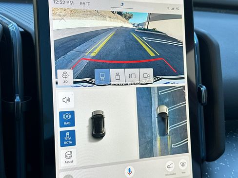 New 2026 Volvo EX30 Ultra image 17