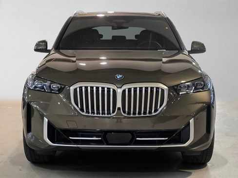 Used 2026 BMW X5 xDrive50e AWD/4WD image 9