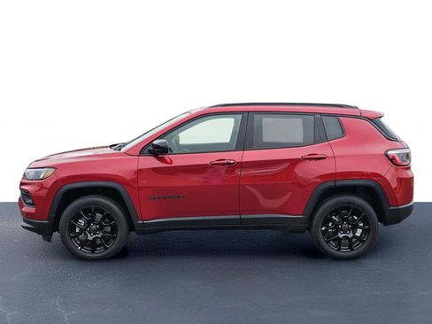 New 2026 Jeep Compass Latitude image 13