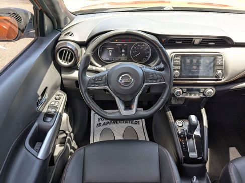 Used 2020 Nissan Kicks SR w/ SR Premium Package FWD image 14