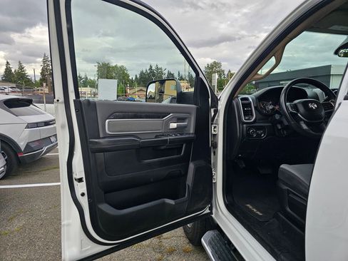 Used 2020 RAM 2500 Big Horn AWD/4WD image 20