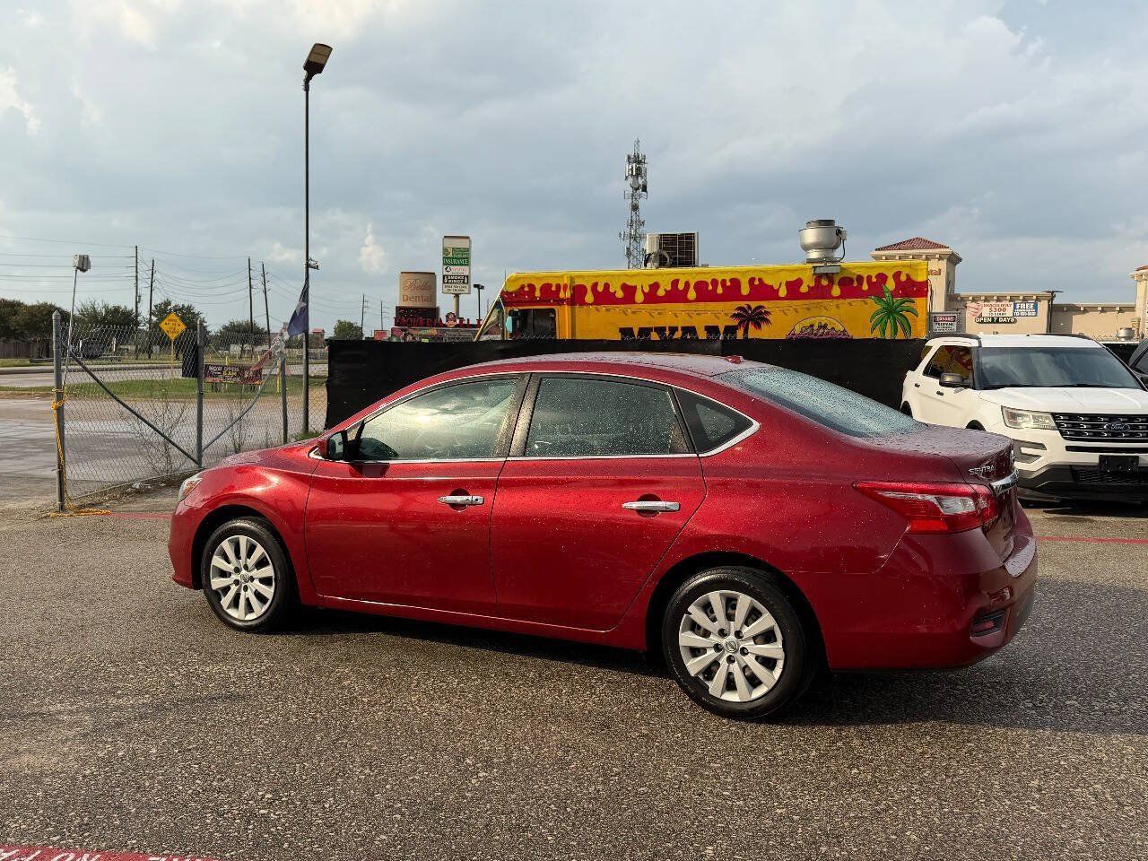 Used 2017 Nissan Sentra SV FWD image 25