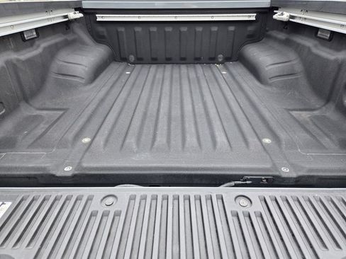 Used 2023 Nissan Frontier Pro-X w/ Pro-X Premium Package RWD image 34