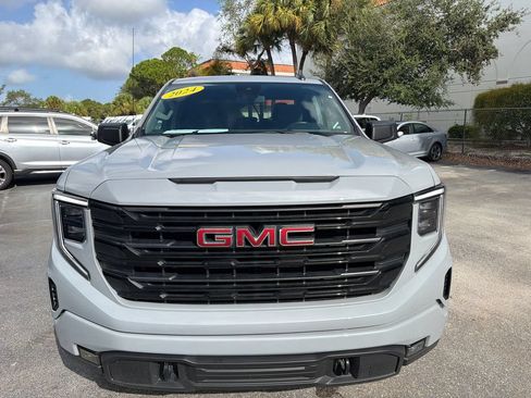 Used 2024 GMC Sierra 1500 Elevation w/ LPO, Elevation Black Package RWD image 8