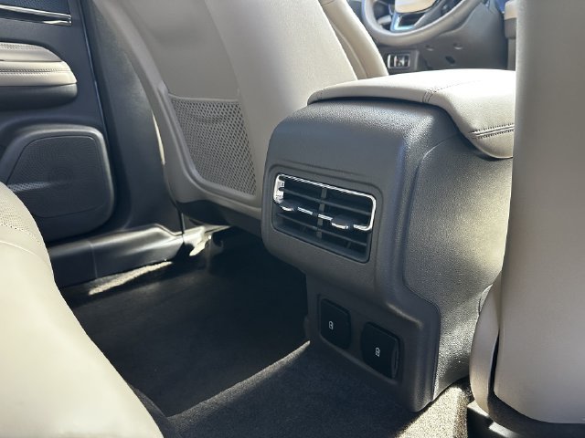 Certified 2023 Lincoln Corsair AWD w/ Equipment Group 101A image 39
