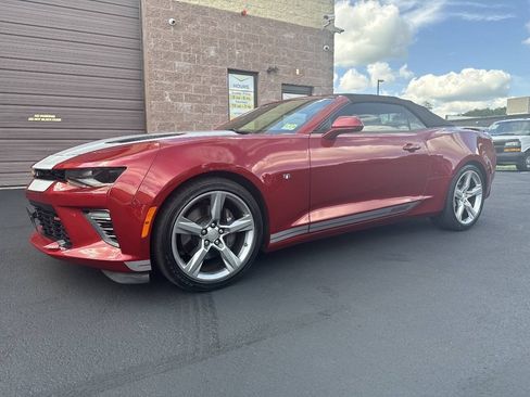 Used 2017 Chevrolet Camaro SS RWD image 3